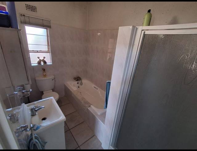 2 BEDROOM TOWNHOUSE FOR SALE IN NEW REDRUTH